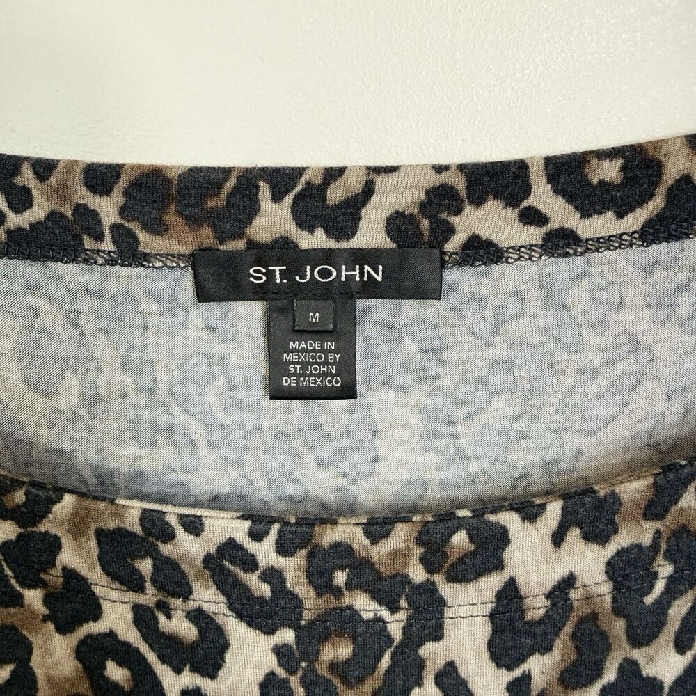 ST JOHN T Shirt Blouse Top M Leopard Print Boat Neck Rayon Spandex Comfy Stretch - Picture 5 of 10